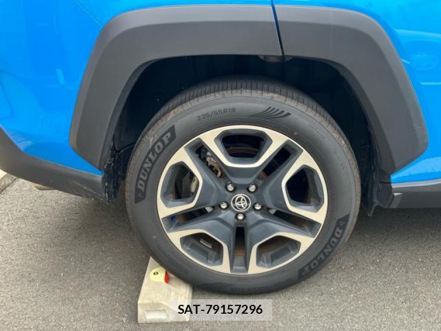 Toyota RAV4 2020-01 8648005-12