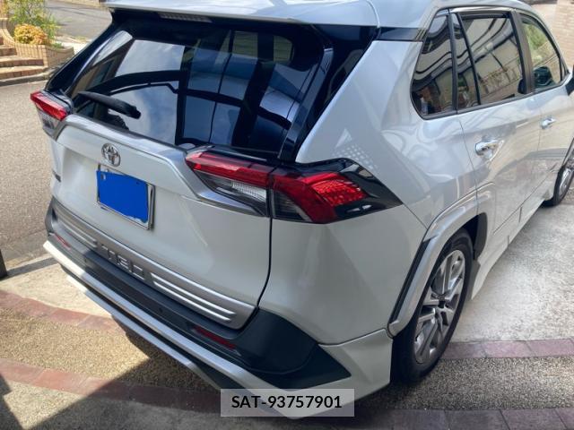 Toyota RAV4 2019-09 8648477-13