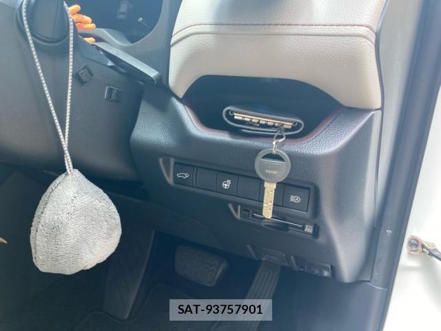 Toyota RAV4 2019-09 8648477-14