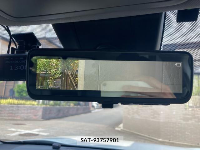 Toyota RAV4 2019-09 8648477-19