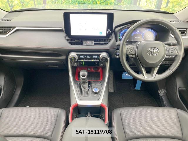 Toyota RAV4 2024-06 8648773-1