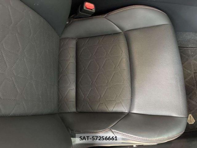 Toyota RAV4 2022-05 8648898-10