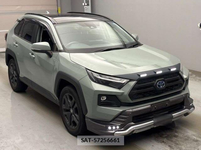 Toyota RAV4 2022-05 8648898-11