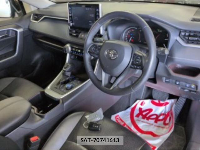 Toyota RAV4 2022-07 8648947-2