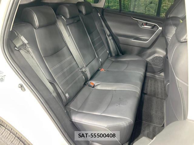 Toyota RAV4 2020-11 8649177-8