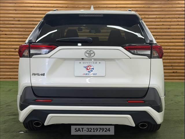 Toyota RAV4 2019-09 8649187-15