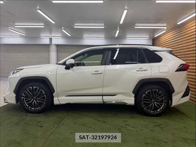 Toyota RAV4 2019-09 8649187-16