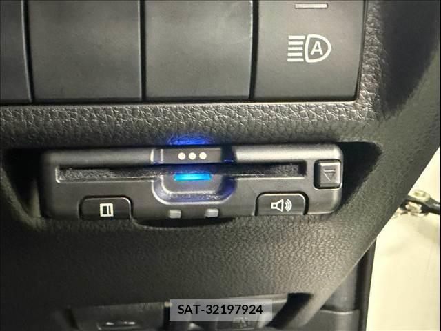 Toyota RAV4 2019-09 8649187-7