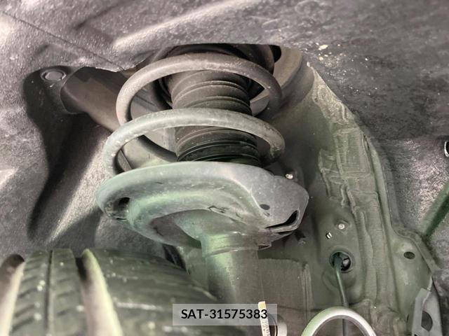 Toyota RAV4 2023-12 8649210-19