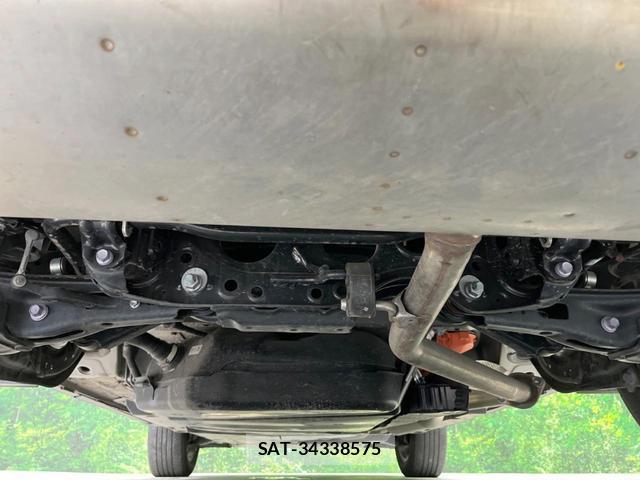 Toyota RAV4 2022-09 8649217-18