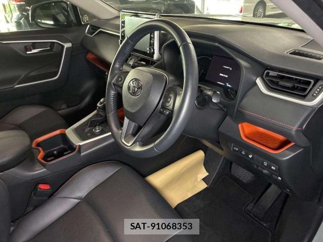 Toyota RAV4 2022-03 8649230-3