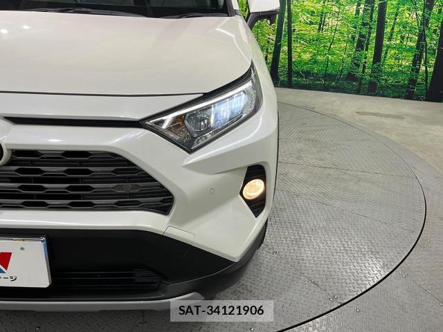 Toyota RAV4 2020-07 8649361-11