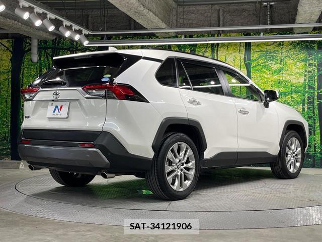 Toyota RAV4 2020-07 8649361-16