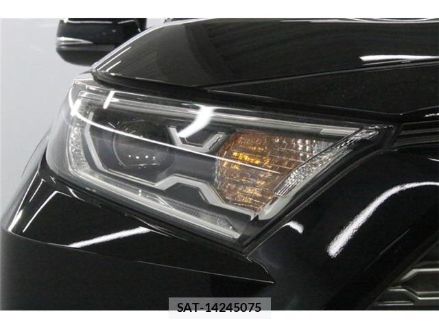 Toyota RAV4 2019-05 8649567-11