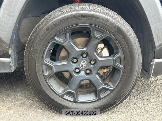 Toyota RAV4 2020-11 8649791-18
