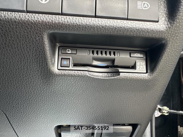 Toyota RAV4 2020-11 8649791-3