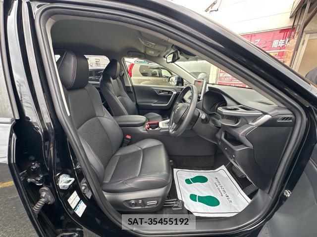 Toyota RAV4 2020-11 8649791-7