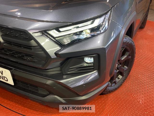 Toyota RAV4 2025-07 8649856-11