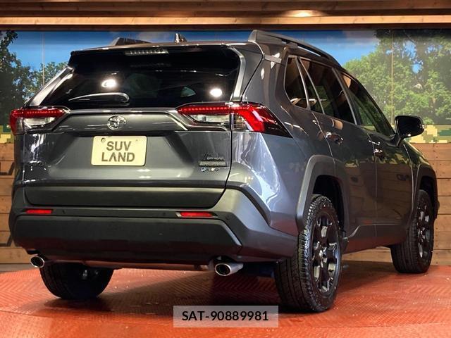 Toyota RAV4 2025-07 8649856-16
