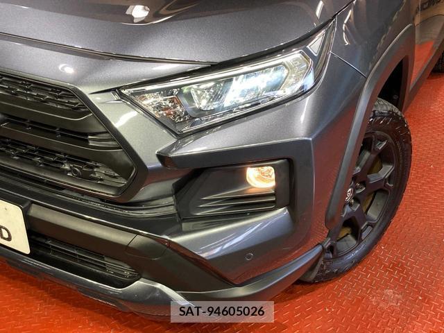 Toyota RAV4 2021-09 8649860-11
