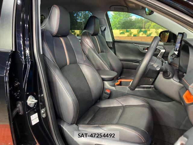 Toyota RAV4 2024-04 8649875-8