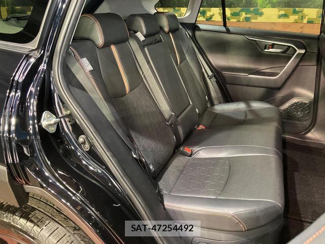Toyota RAV4 2024-04 8649875-9
