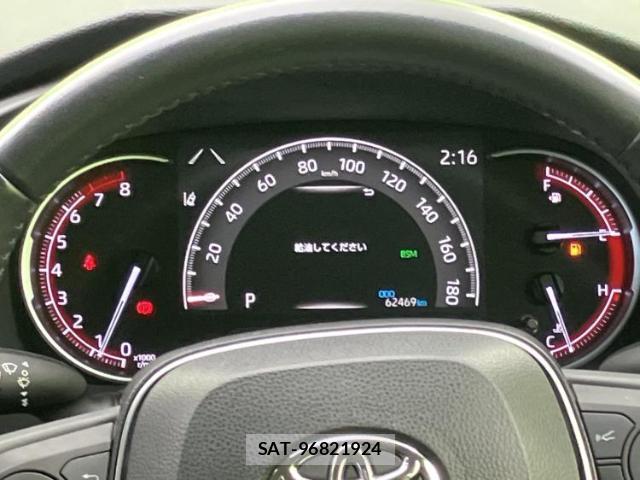Toyota RAV4 2021-11 8649969-14