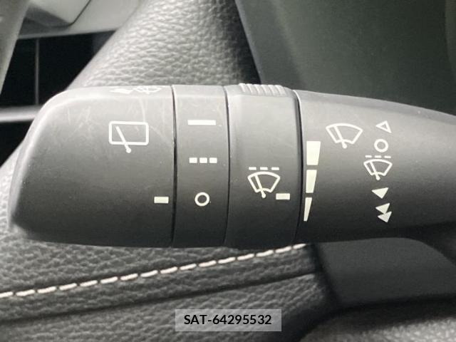 Toyota RAV4 2019-08 8649971-17