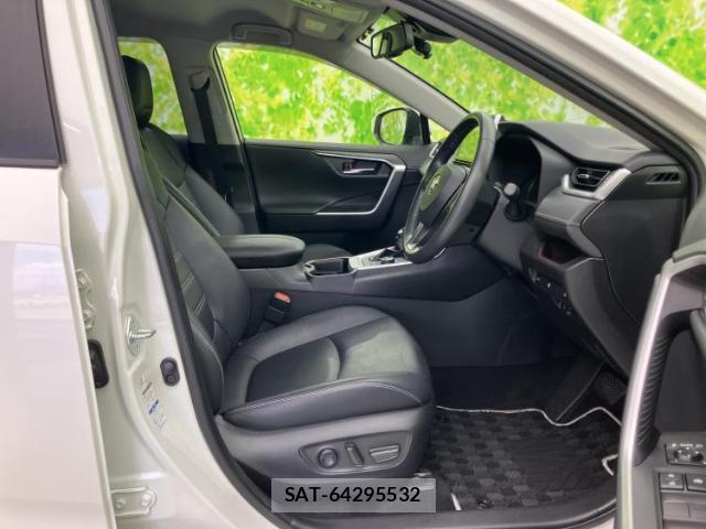 Toyota RAV4 2019-08 8649971-3