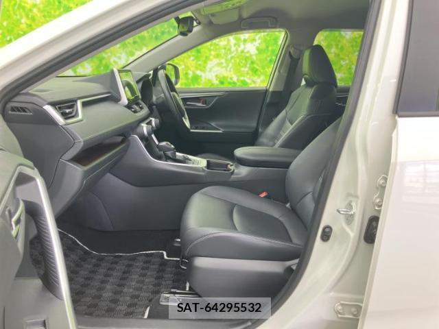 Toyota RAV4 2019-08 8649971-5