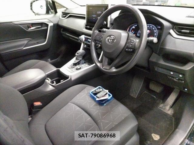 Toyota RAV4 2023-06 8650633-2