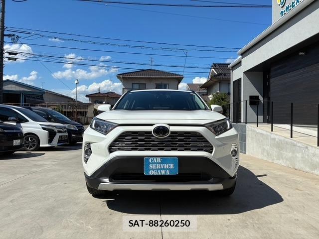 Toyota RAV4 2019-08 8650761-1