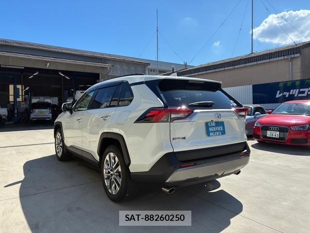 Toyota RAV4 2019-08 8650761-7