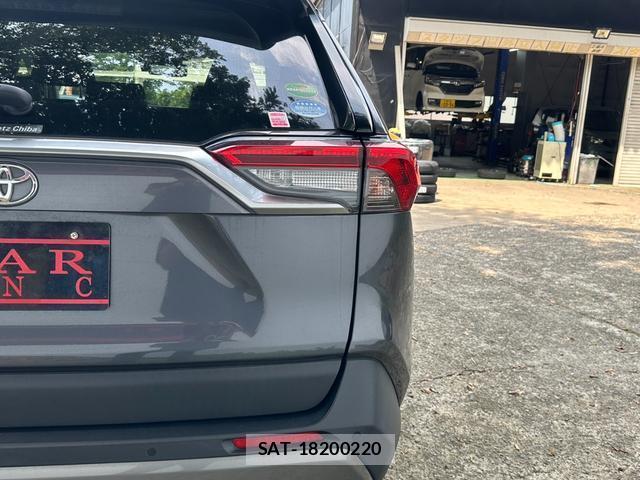 Toyota RAV4 2019-09 8651236-13