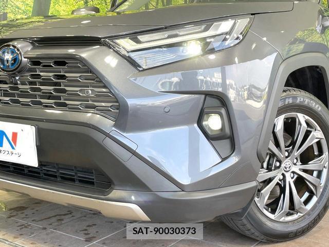 Toyota RAV4 2023-10 8651566-11