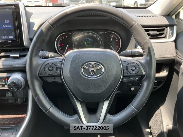 Toyota RAV4 2019-06 8651589-14