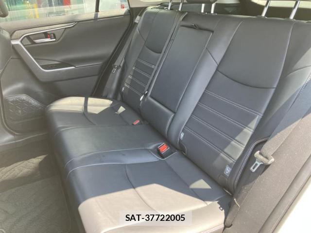 Toyota RAV4 2019-06 8651589-6