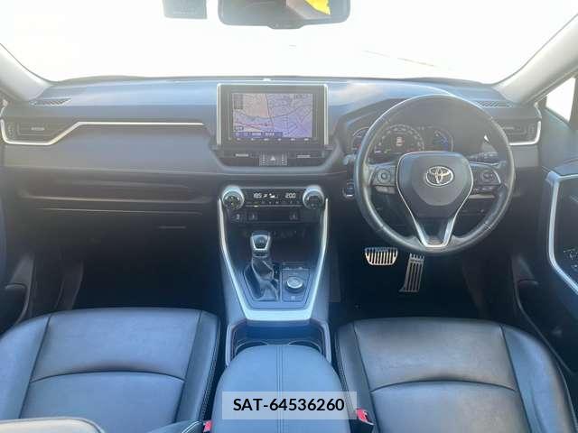Toyota RAV4 2019-08 8651609-4