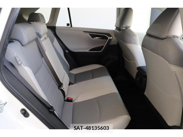 Toyota RAV4 2020-12 8652213-15