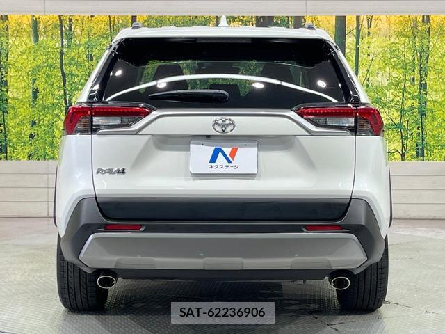 Toyota RAV4 2022-02 8652320-14