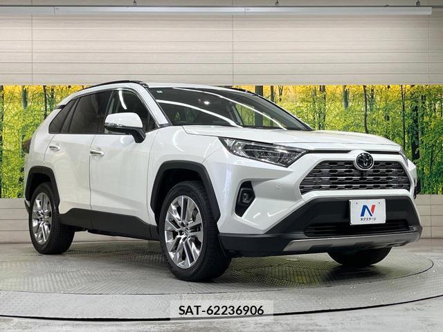 Toyota RAV4 2022-02 8652320-15