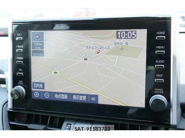 Toyota RAV4 2021-08 8652557-12