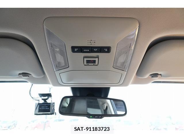 Toyota RAV4 2021-08 8652557-14