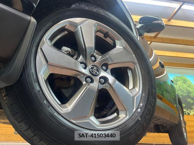 Toyota RAV4 2021-07 8652628-12