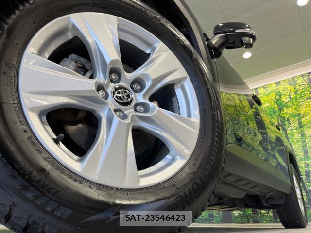 Toyota RAV4 2021-05 8652755-12