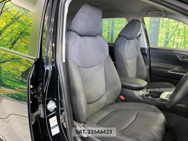 Toyota RAV4 2021-05 8652755-7
