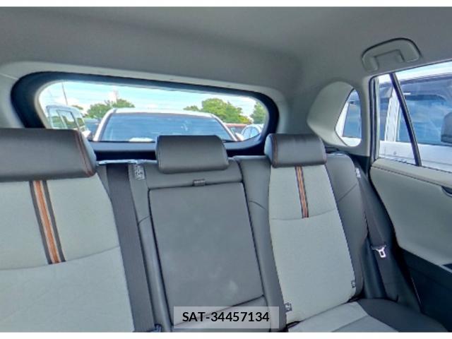 Toyota RAV4 2021-02 8653167-4