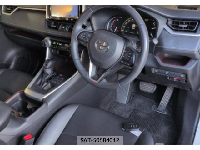 Toyota RAV4 2020-03 8653168-3