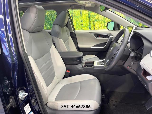 Toyota RAV4 2019-07 8653251-6