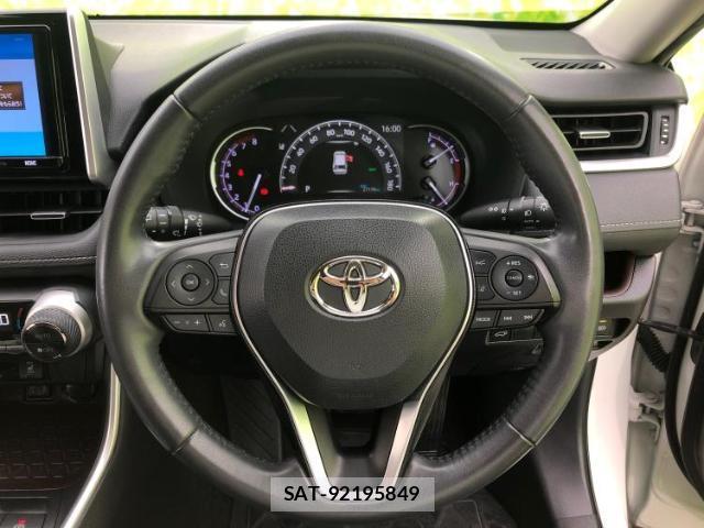Toyota RAV4 2021-01 8653481-14